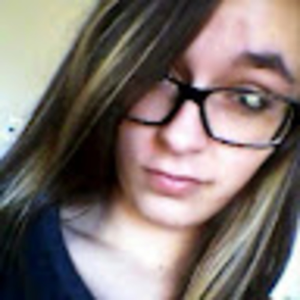 Meet your Posher, Monique